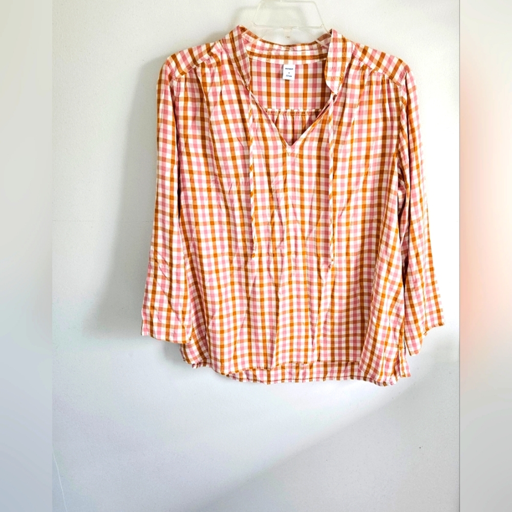 Old Navy Checkered Orange Pullover Top